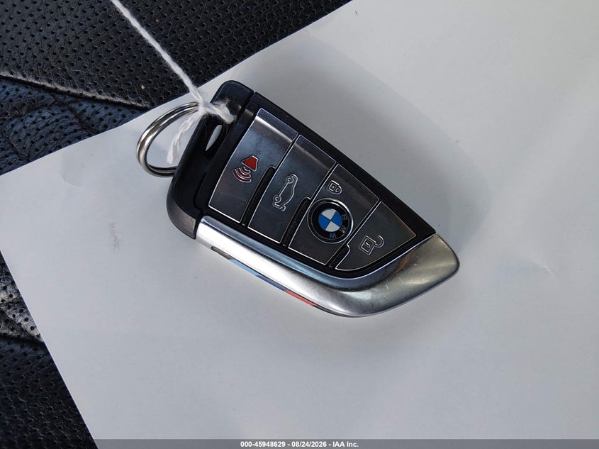 BMW M550I - zdjęcie 11