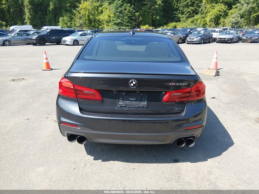 BMW M550I - zdjęcie 17