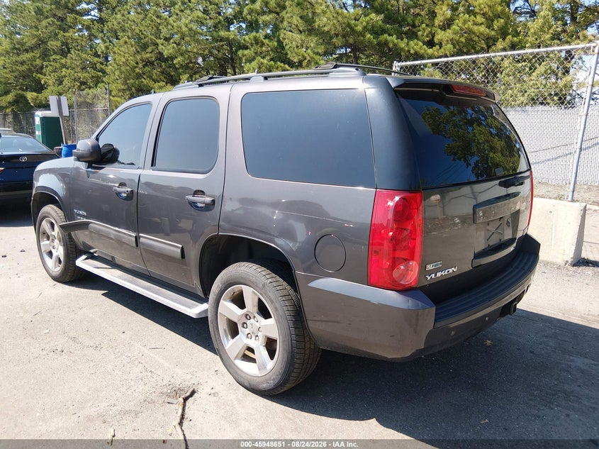 2010 GMC YUKON auction photo 3