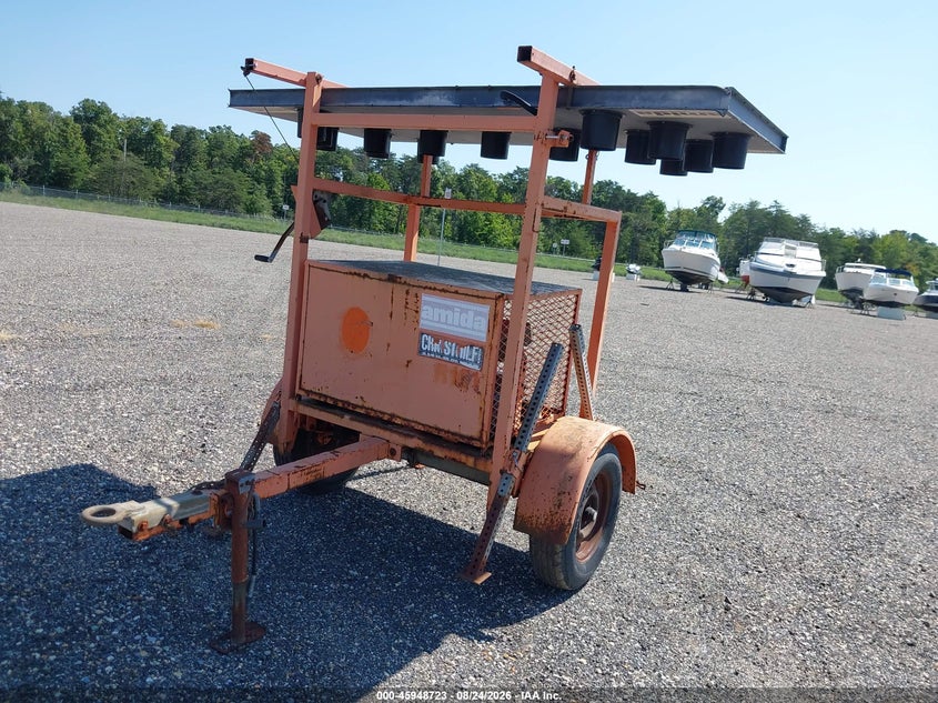 2000 AMIDA ARROWBOARD TRAFFIC SIGN auction photo 2