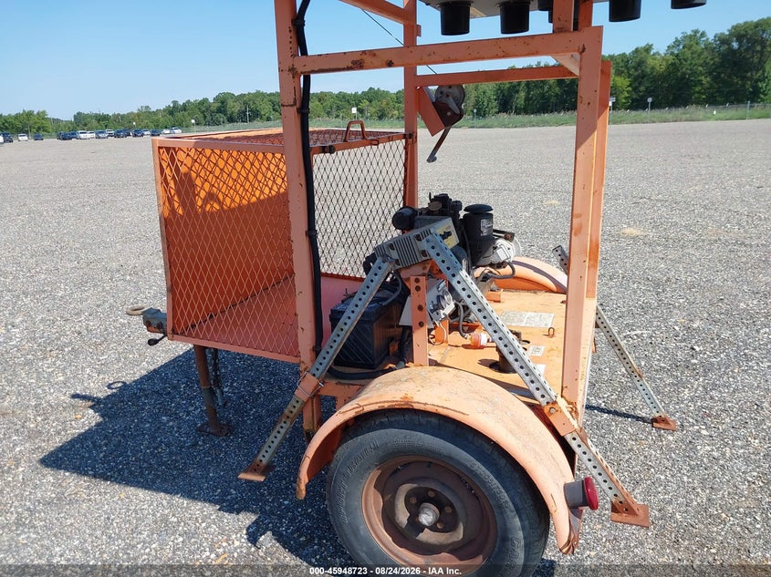 2000 AMIDA ARROWBOARD TRAFFIC SIGN auction photo 6