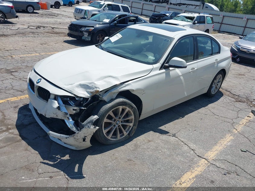 2018 BMW 3er, Удар спереди, IAAI, VIN WBA8E1G5XJNU90119 — фото 2
