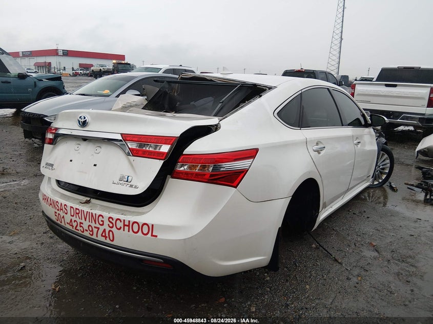 2013 TOYOTA AVALON HYBRID auction photo 4
