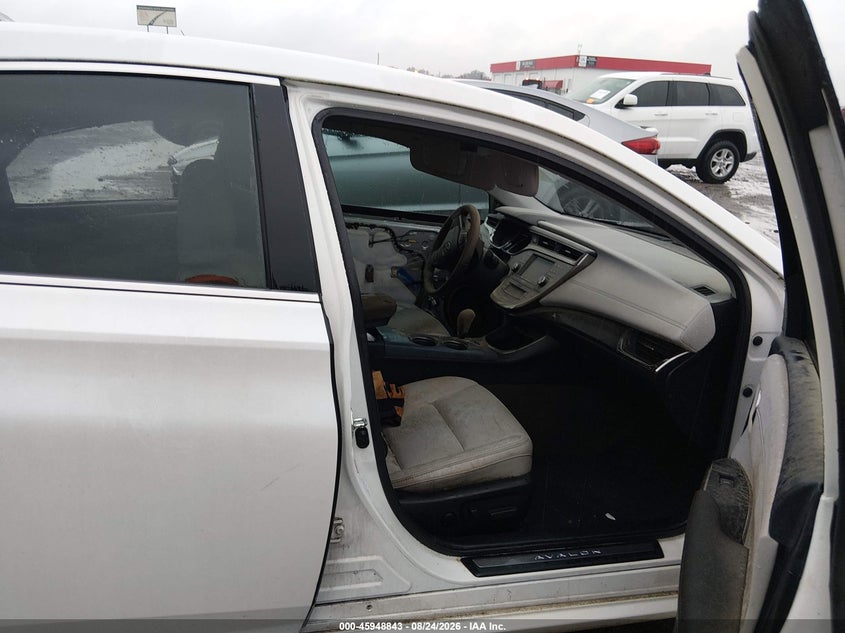 2013 TOYOTA AVALON HYBRID auction photo 5