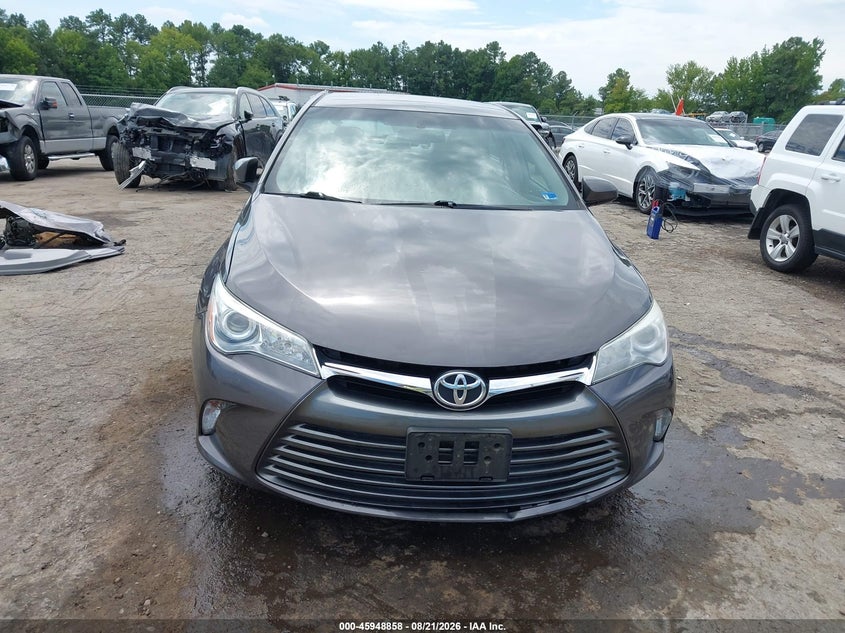TOYOTA CAMRY - zdjęcie 13