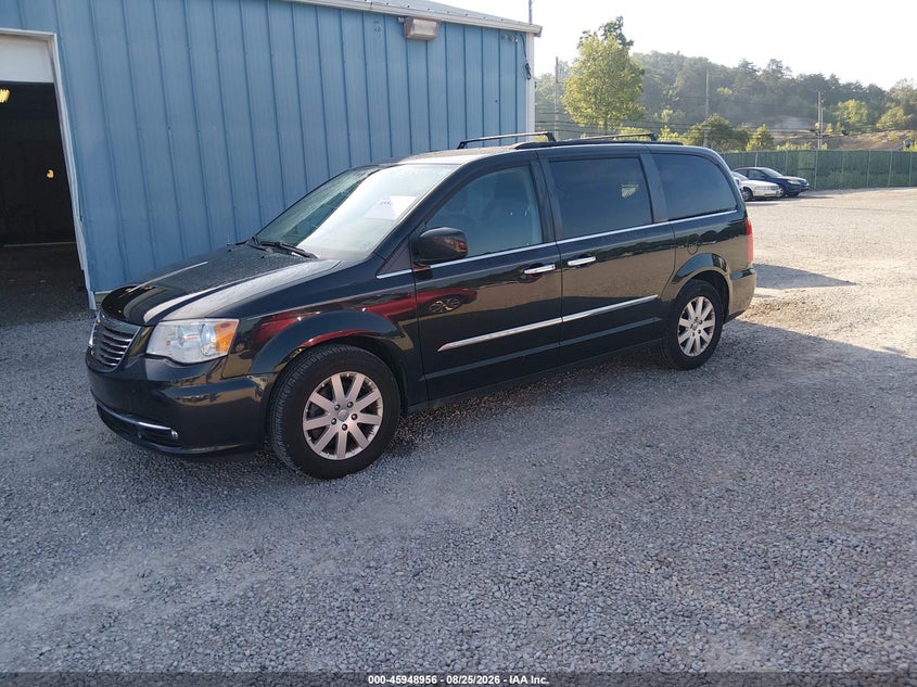 2016 CHRYSLER TOWN & COUNTRY — zdjęcie 2