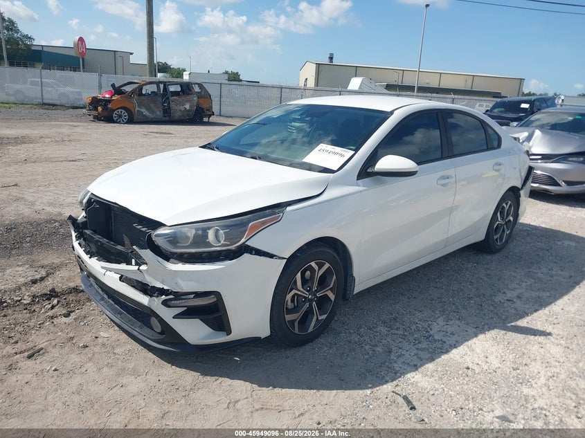 2020 Kia Forte Lxs, Удар сзади, IAAI, VIN 3KPF24AD6LE179685 — фото 2