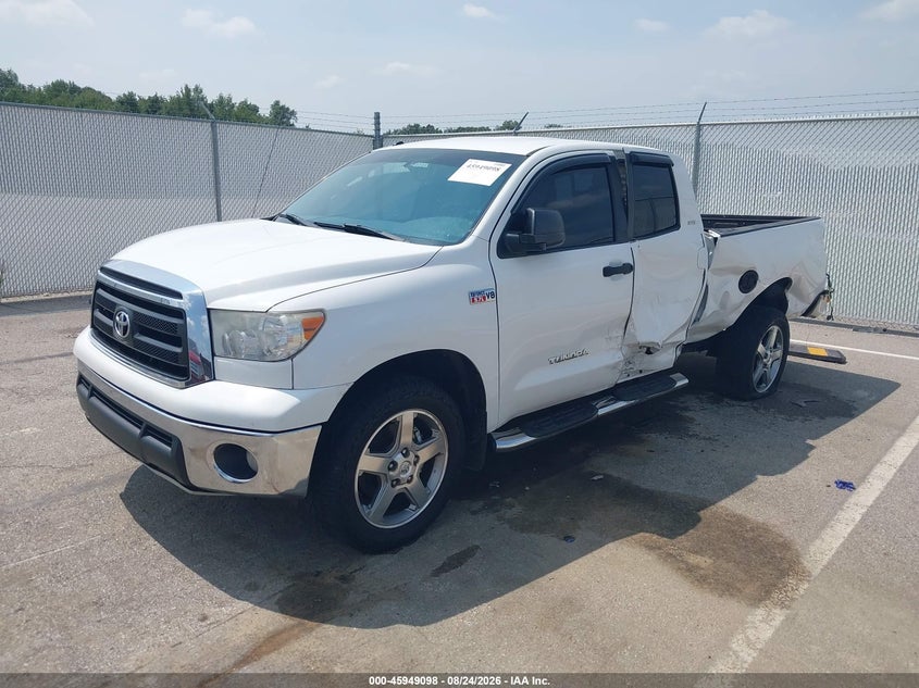 2013 Toyota Tundra Grade 5.7L V8, Left & Right Side, IAAI, VIN 5TFUW5F14DX307777 — photo 2