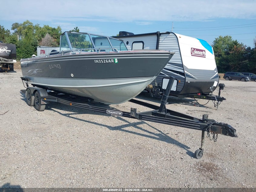 1991 LUND BARON 2100 BOAT AND TRAILER auction photo 1
