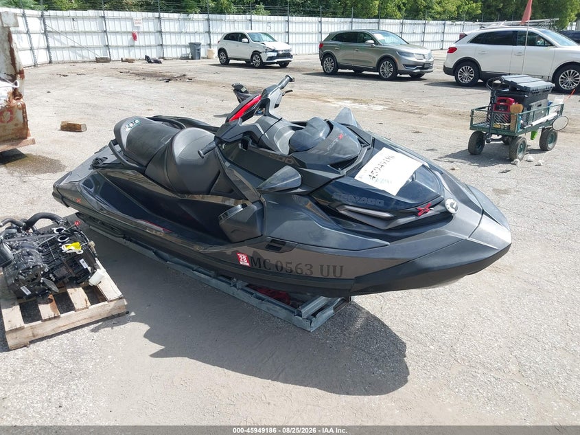 2022 SEADOO PERSONAL WATERCRAFT auction photo 1