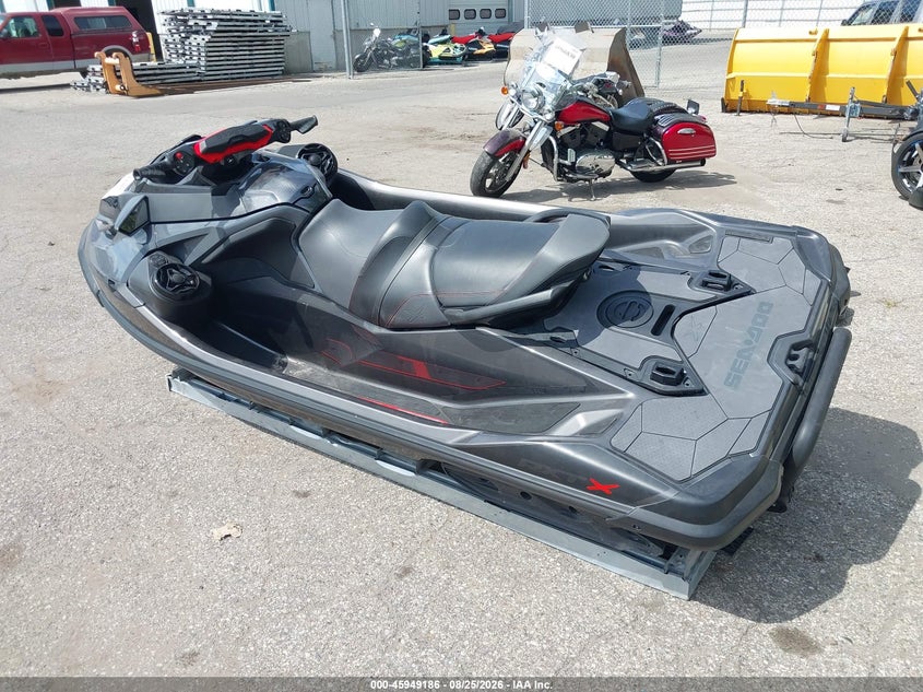 2022 SEADOO PERSONAL WATERCRAFT auction photo 3