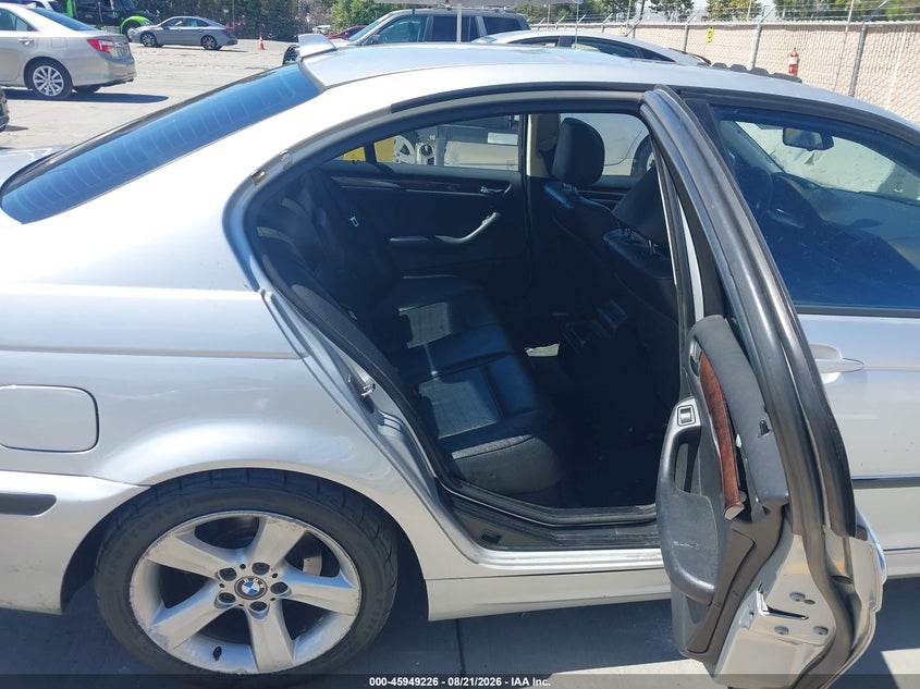 2004 BMW 325I auction photo 8