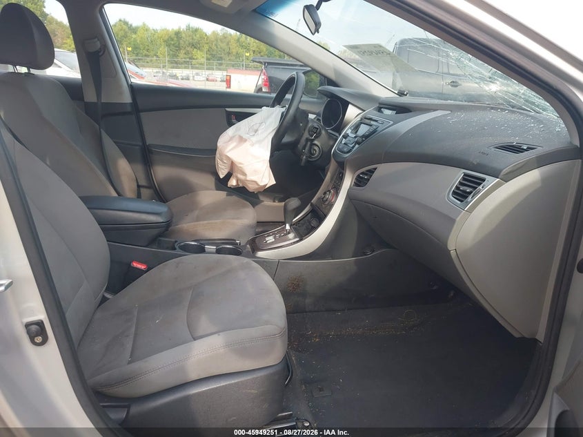 2013 HYUNDAI ELANTRA auction photo 5