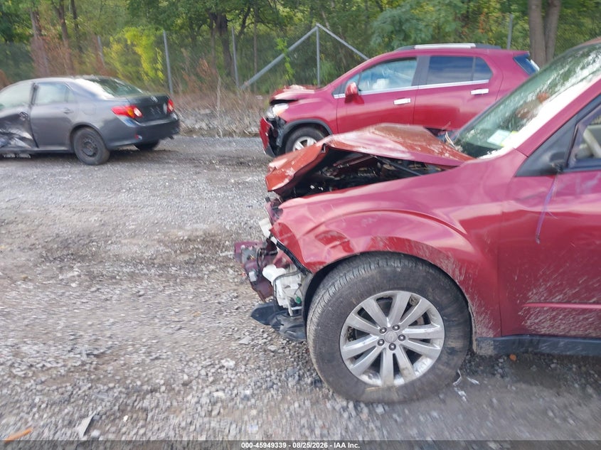 2012 SUBARU FORESTER auction photo 6