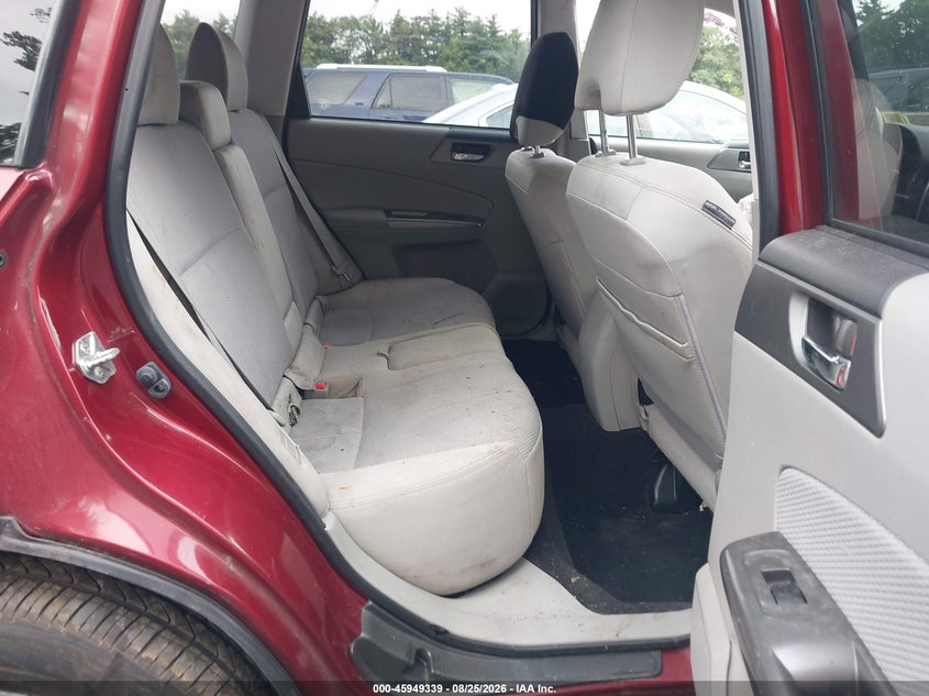 2012 SUBARU FORESTER auction photo 8