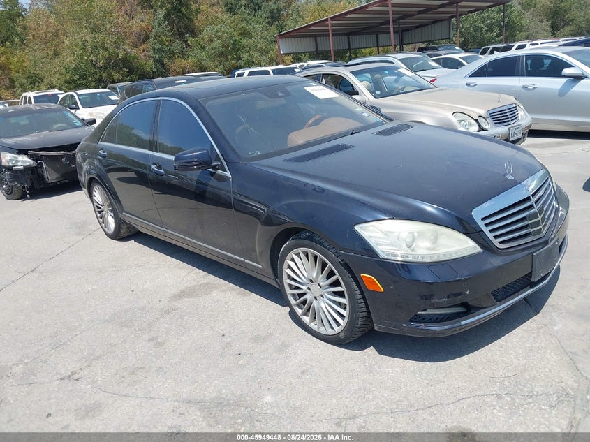2010 MERCEDES-BENZ S 550 — zdjęcie z aukcji