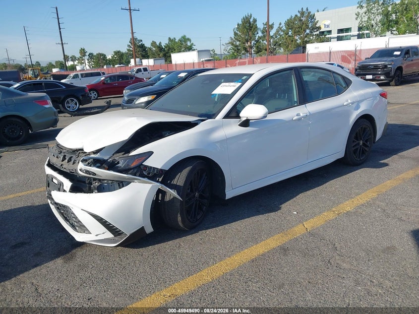 2025 Toyota Camry, Front End, IAAI, VIN 4T1DAACK8SU630485 — photo 2