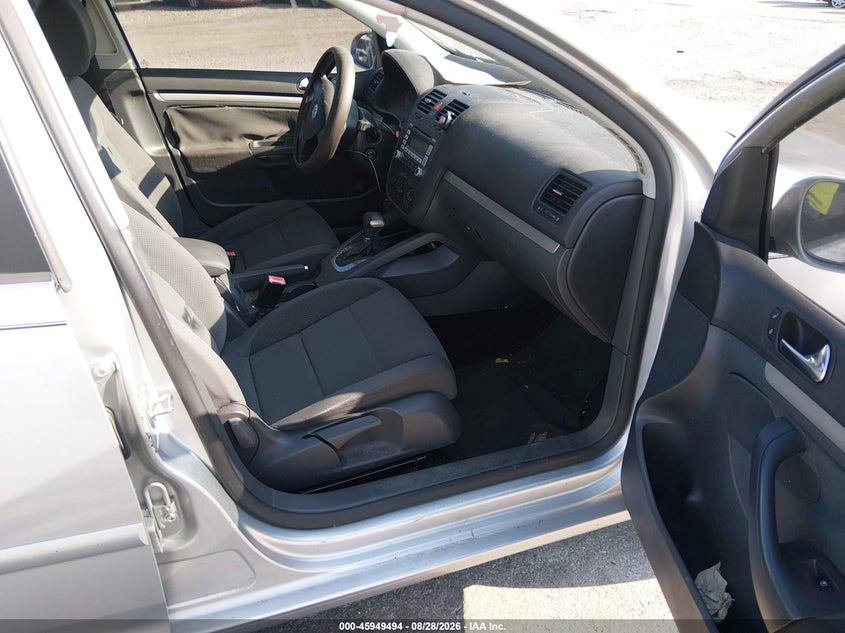 VOLKSWAGEN RABBIT 2009 VIN WVWDA71K49W095356