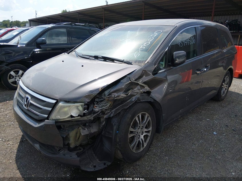 2011 Honda Odyssey, Left Front, IAAI, VIN 5FNRL5H6XBB094056 — photo 2