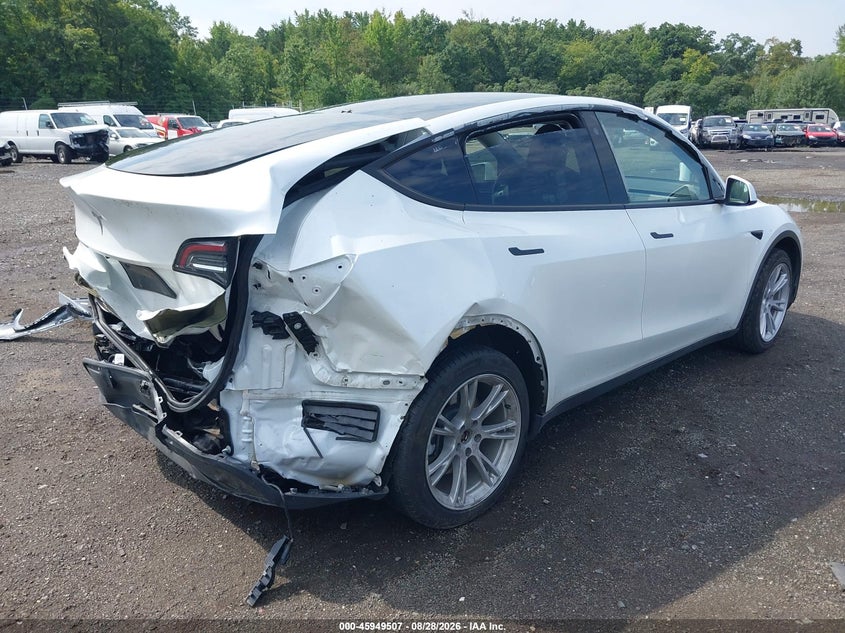 2023 TESLA MODEL Y auction photo 4