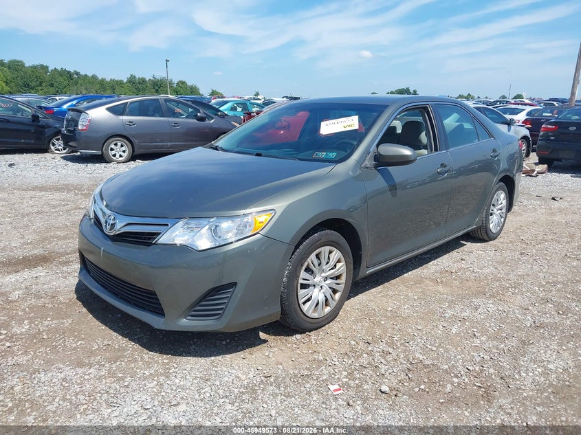 2013 TOYOTA CAMRY auction photo 2