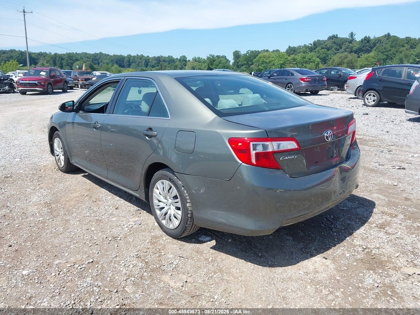 2013 TOYOTA CAMRY auction photo 3