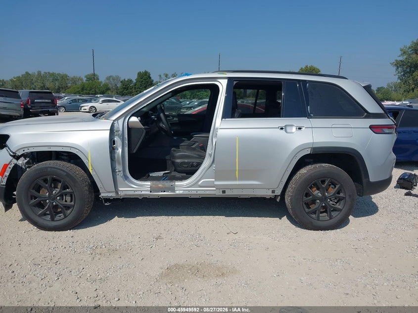 JEEP GRAND CHEROKEE - zdjęcie 15