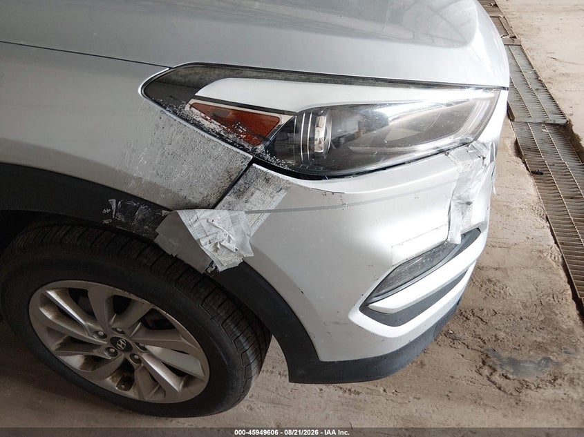 2018 HYUNDAI TUCSON auction photo 6