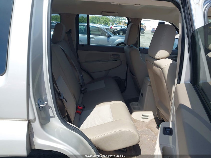 2008 JEEP LIBERTY auction photo 8