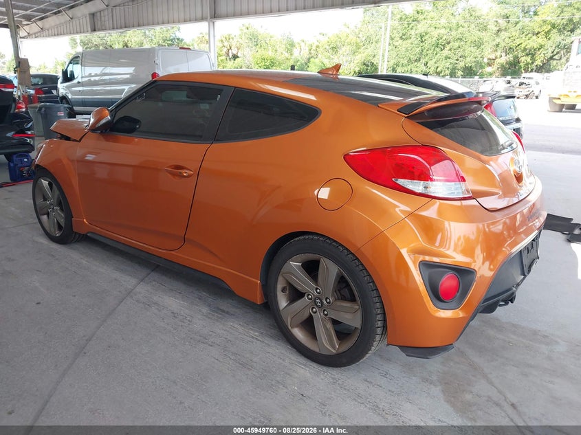 2013 HYUNDAI VELOSTER auction photo 3