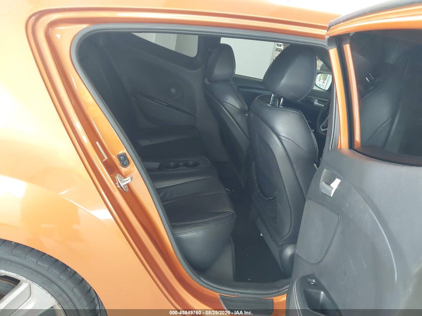2013 HYUNDAI VELOSTER auction photo 8