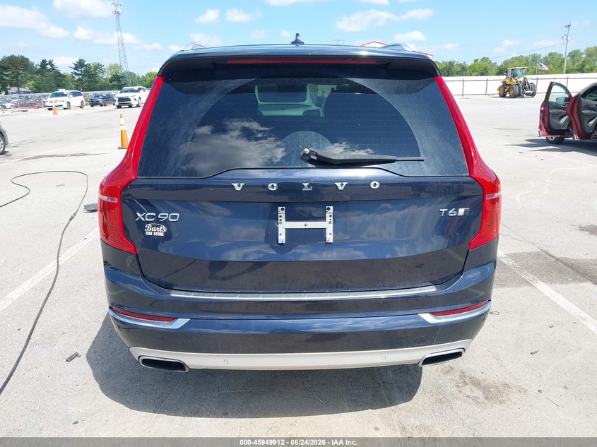 VOLVO XC90 - zdjęcie 16