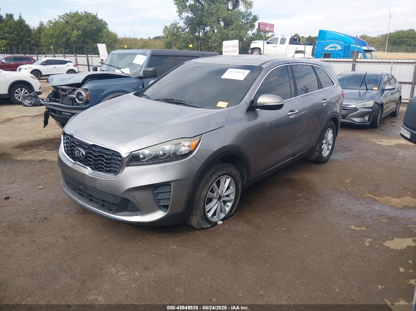 2019 Kia Sorento 2.4L L, Left & Right Side, IAAI, VIN 5XYPG4A38KG534970 — photo 2