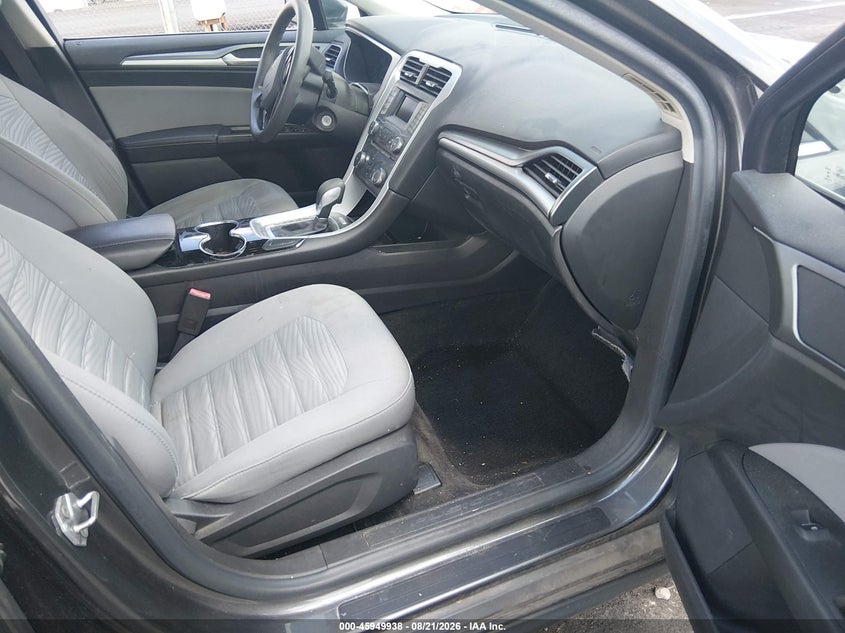 2016 FORD FUSION auction photo 5
