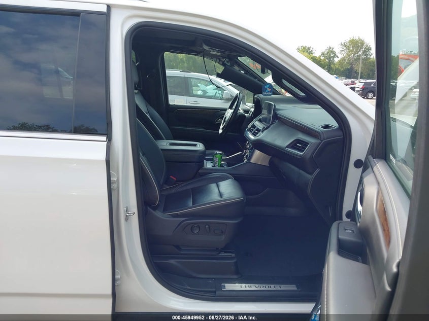 CHEVROLET SUBURBAN - zdjęcie 5