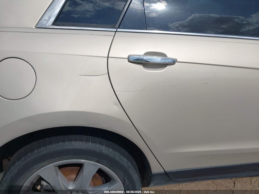 2011 CADILLAC SRX auction photo 6