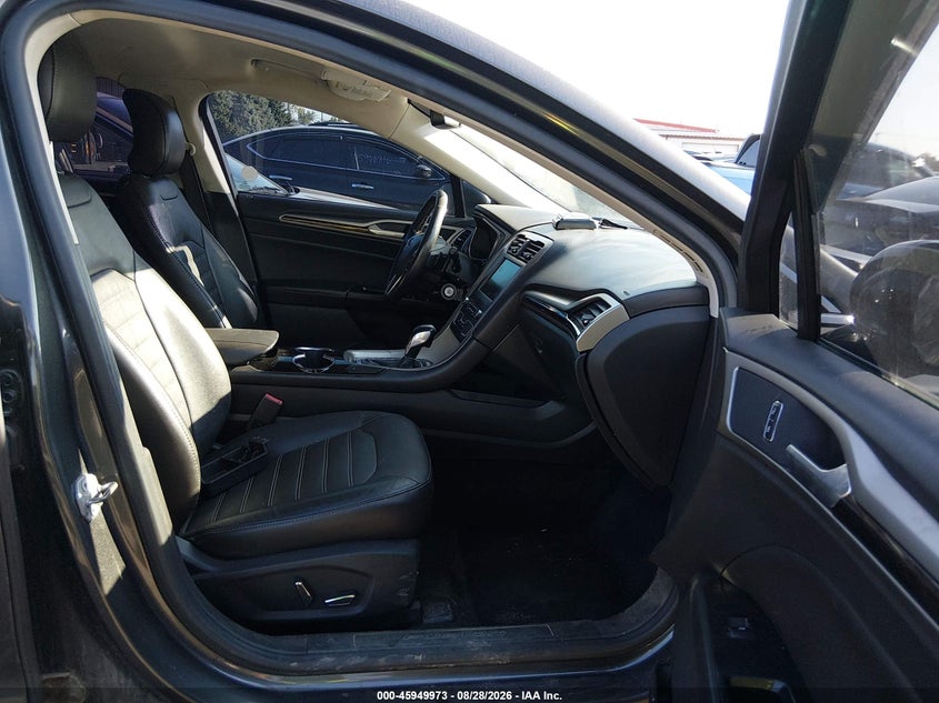 2016 FORD FUSION auction photo 5