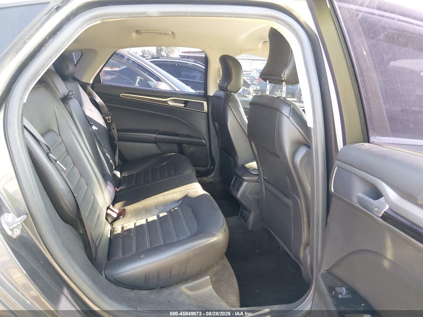 2016 FORD FUSION auction photo 8
