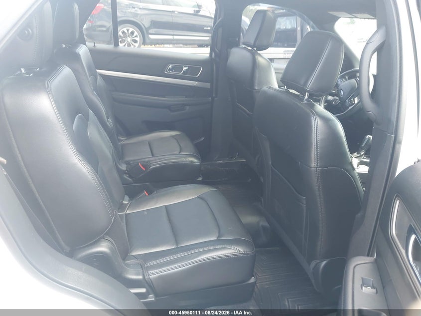 2018 FORD EXPLORER auction photo 8