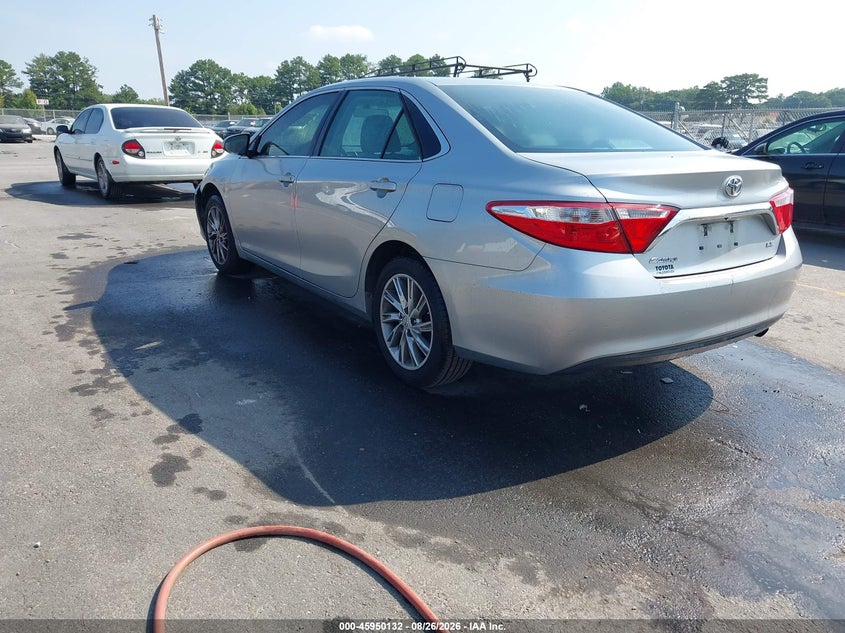 2015 TOYOTA CAMRY auction photo 3