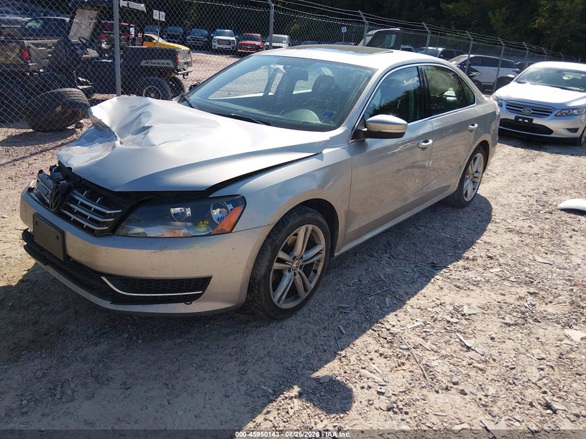 2014 VOLKSWAGEN PASSAT auction photo 2