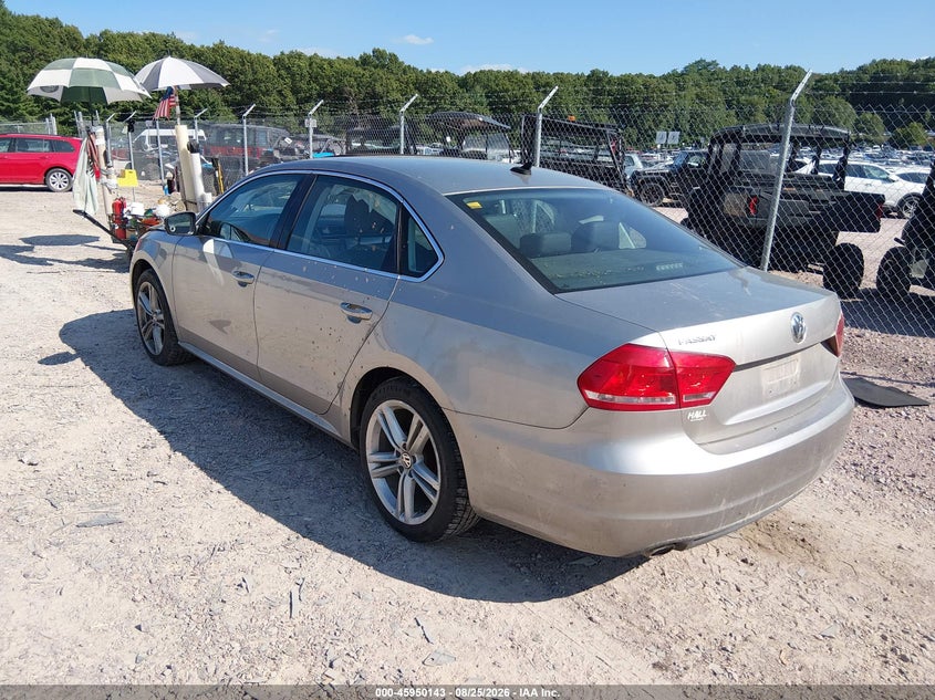 2014 VOLKSWAGEN PASSAT auction photo 3