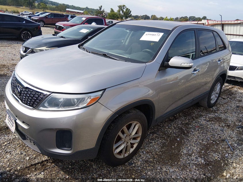 2015 KIA SORENTO auction photo 2