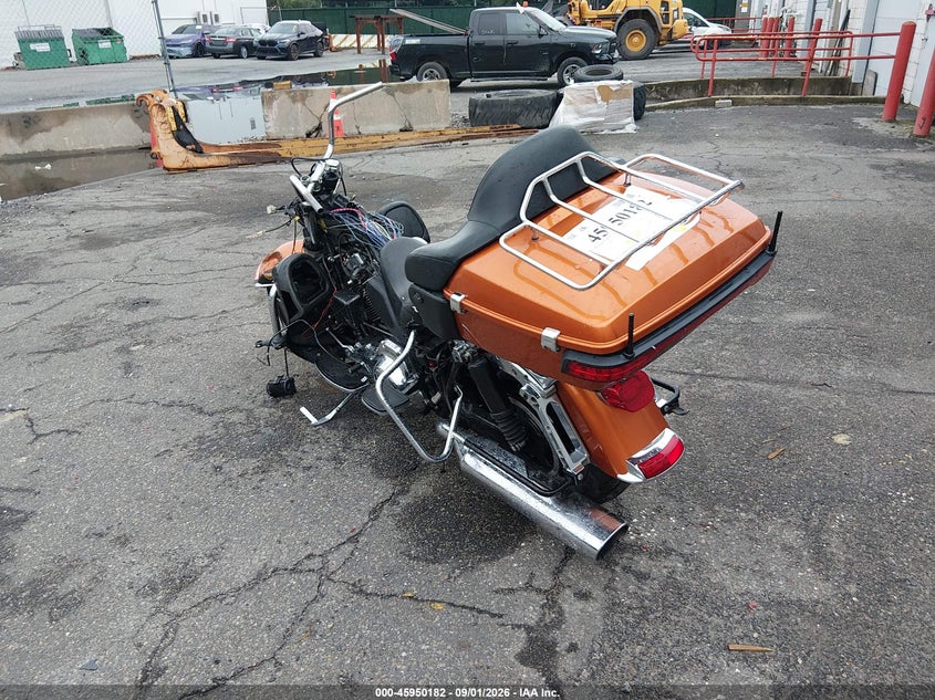2014 HARLEY-DAVIDSON FLHTK auction photo 3