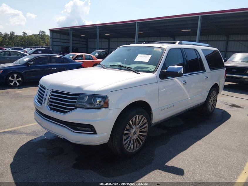2015 LINCOLN NAVIGATOR L auction photo 2
