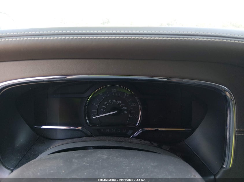 2015 LINCOLN NAVIGATOR L auction photo 7