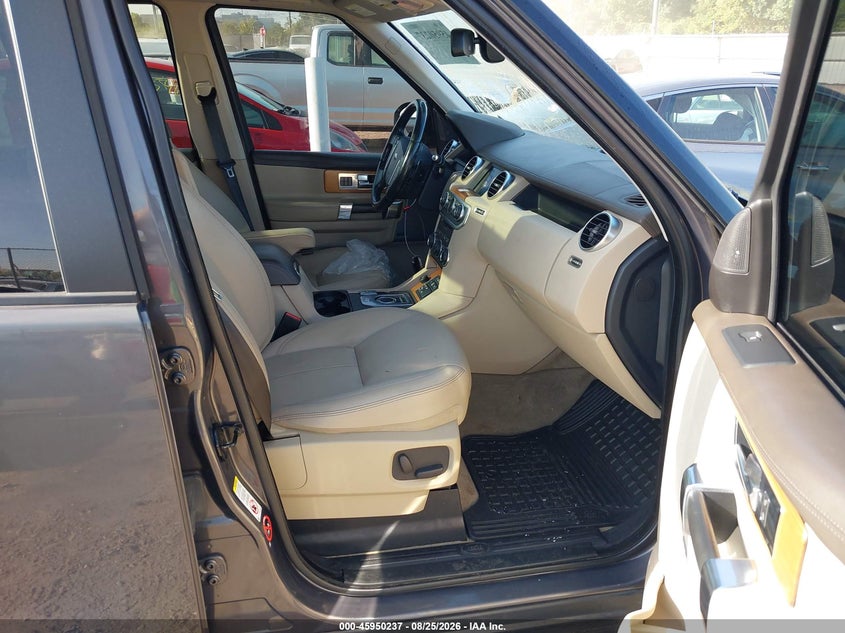 2016 LAND ROVER LR4 auction photo 5