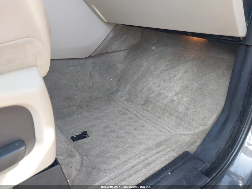 2016 LAND ROVER LR4 auction photo 8