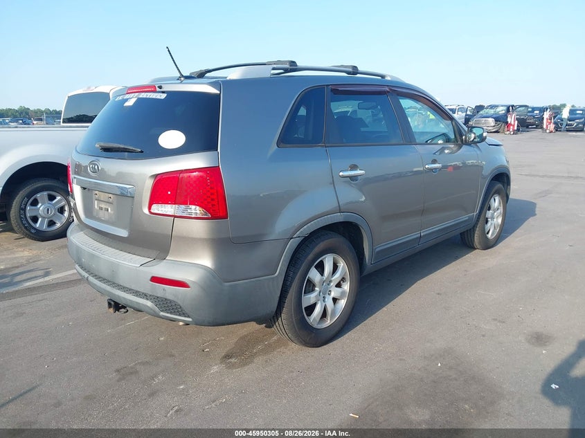2013 KIA SORENTO auction photo 4