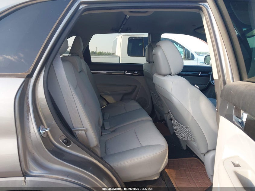 2013 KIA SORENTO auction photo 8